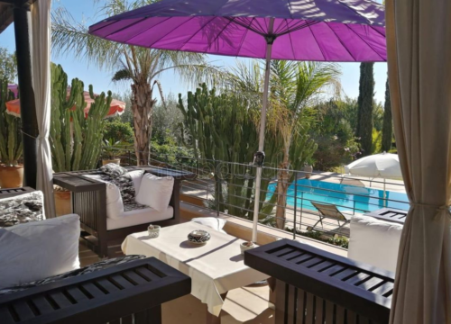 Villa à vendre sur la route de fez avec Vna